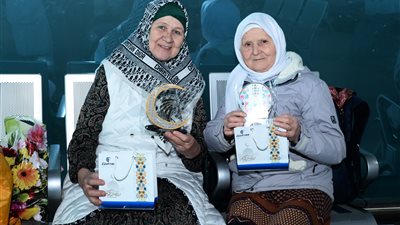 تقديم وجبتي الإفطار والسحور.. مصر للطيران تحتفل مع عملائها بحلول شهر رمضان