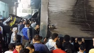 السيطرة على حريق في محل سجاد بالدقهلية