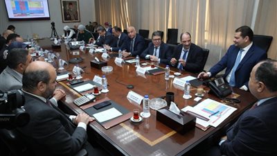 معيط يشهد إجراء قرعة الحج بين العاملين بوزارة المالية