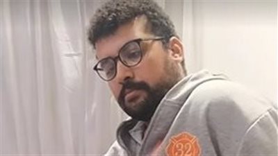  فرد الأمن ضحية دهس شاب بالشيخ زايد: قولتله مينفعش تركن هنا لقيته لف بالعربية وعدى عليا| صور وفيديو