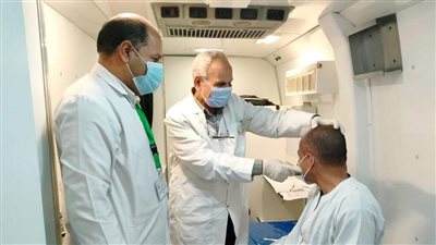 تقديم الخدمات الطبية لـ 10 آلاف مواطن ضمن القوافل الطبية بالمنيا