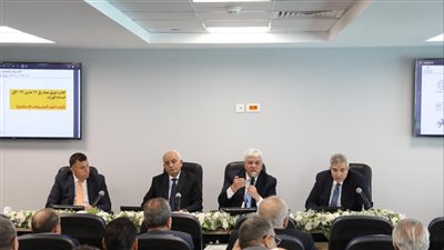 تشكيل لجنة من 7 جامعات لاستصلاح 200 فدان لكل جامعة منها بالوادي الجديد