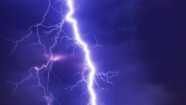 عواصف رعدية