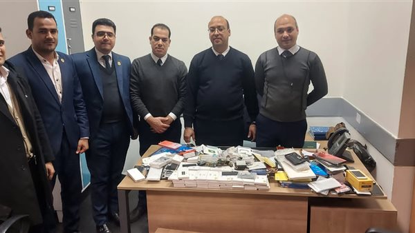 جمارك مطار القاهرة