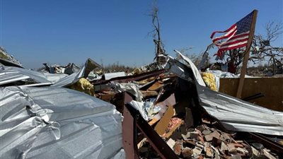 عاصفة أمريكا الرعدية تقتل العشرات.. والأرصاد الجوية: يمكن حدوث تدمير كامل