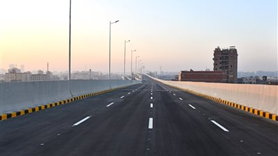 20 دقيقة من القاهرة الجديدة لـ الجيزة.. محور الفريق كمال عامر الحر يُعيد توزيع الحركة المرورية