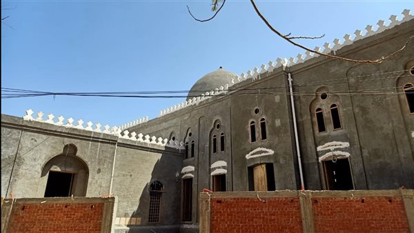 أعمال ترميم مسجد