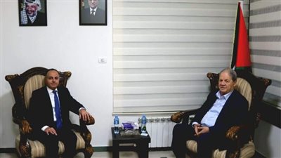 سفير مصر في رام الله يلتقي رئيس المجلس الوطني الفلسطيني