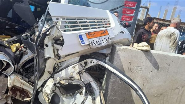تصادم سيارة ميكروباص