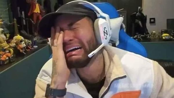 نيمار يبكي بعد خسارة مليون دولار في لعبة البوكر