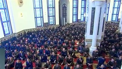 نقل شعائر صلاة الجمعة اليوم من مسجد المشير بحضور الرئيس السيسي | بث مباشر 