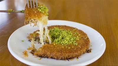 الزغروطة والشراقنة.. سخرية من أسماء حلويات رمضان 2023 ومعلقون: ليه بتصعبوا الدنيا علينا