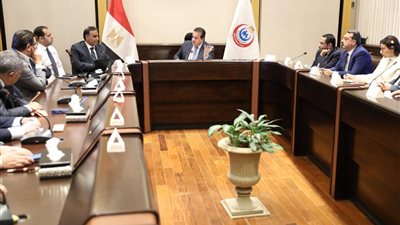 وزير الصحة يوجه بالتوسع في منظومة البحث العلمي لتطوير منظومة التشخيص والعلاج