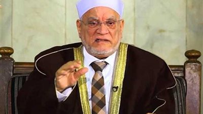 جامعة الأزهر: حالة الدكتور أحمد عمر هاشم مستقرة ويخضع للعلاج.. والإمام الأكبر يتابع