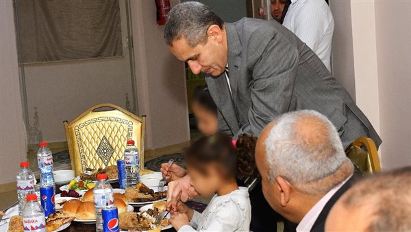 محافظ الغربية يشارك