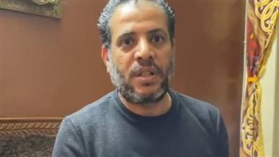 أب يستغيث لعلاج أطفاله الثلاثة المصابين بمرض الضمور العضلي: علاج كل طفل 21 مليون سنويا.. بتمنى حد يساعدني | بث مباشر