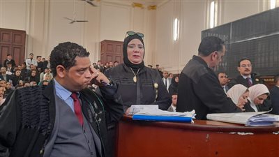 مرافعة النيابة بقضية قاتل أسرته بالإسكندرية: الطفل الناجي بكى أمامنا.. لما تموّتوا بابا أدوني جثته أحرقها