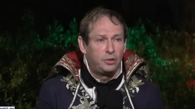 أيمن الشيوي عن إمكانية عرض مسرحيات المسرح القومي خارج مصر: محتاجين نغير القوانين 