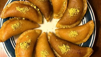 طريقة عمل عجينة القطايف للشيف نجلاء.. يمكن إنجازها في ساعة زمن