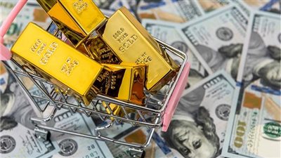 استقرار أسعار الدولار اليوم.. والذهب عيار 21 يسجل 2175 جنيهًا | بث مباشر