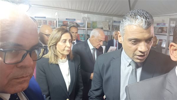 افتتاح معرض فيصل